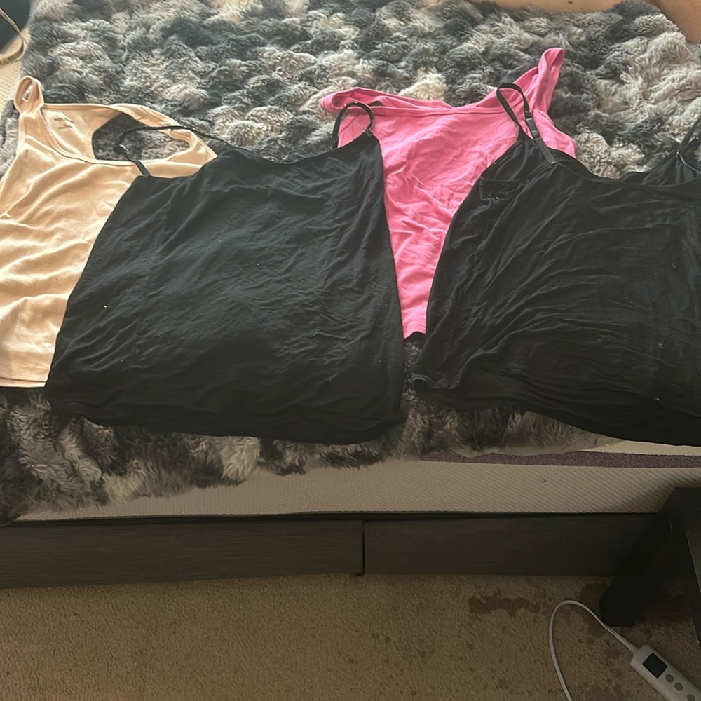 4 XXL tank tops